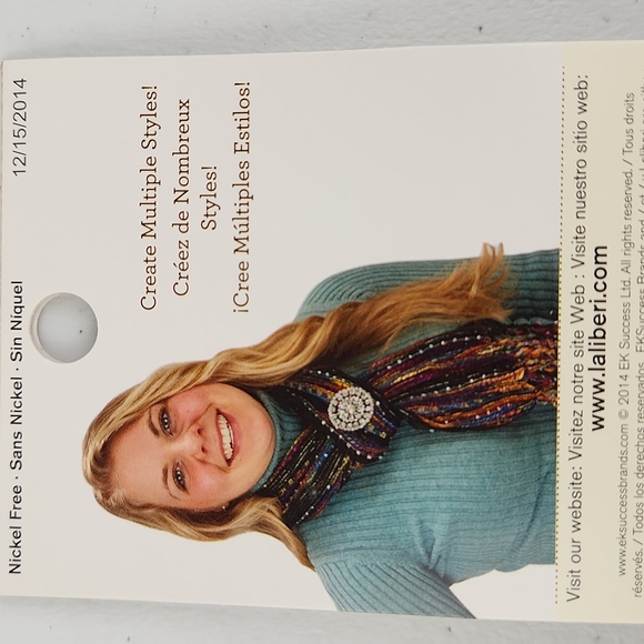 Laliberi Rhinestone Pin 3 Pieces - Picture 3 of 3